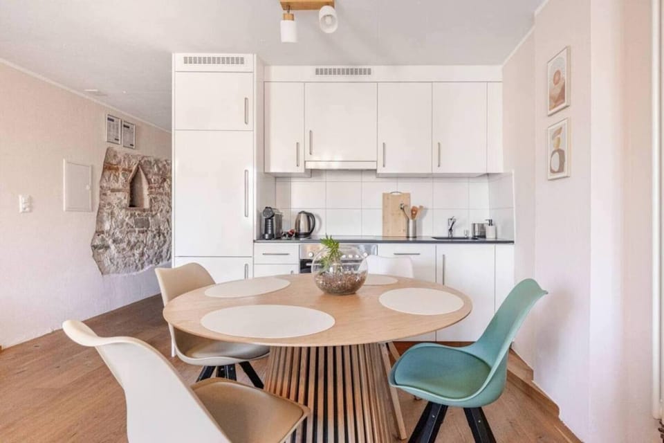 Kitchen or kitchenette, Living room, Dining area