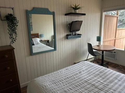 Merland Park Minnow Motel Hotel in New York