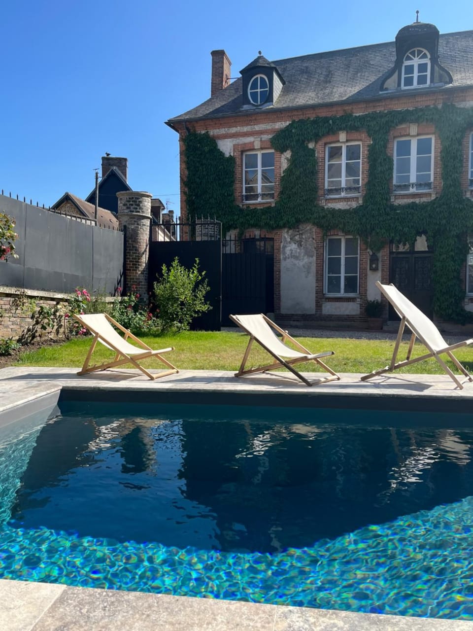 Pool view