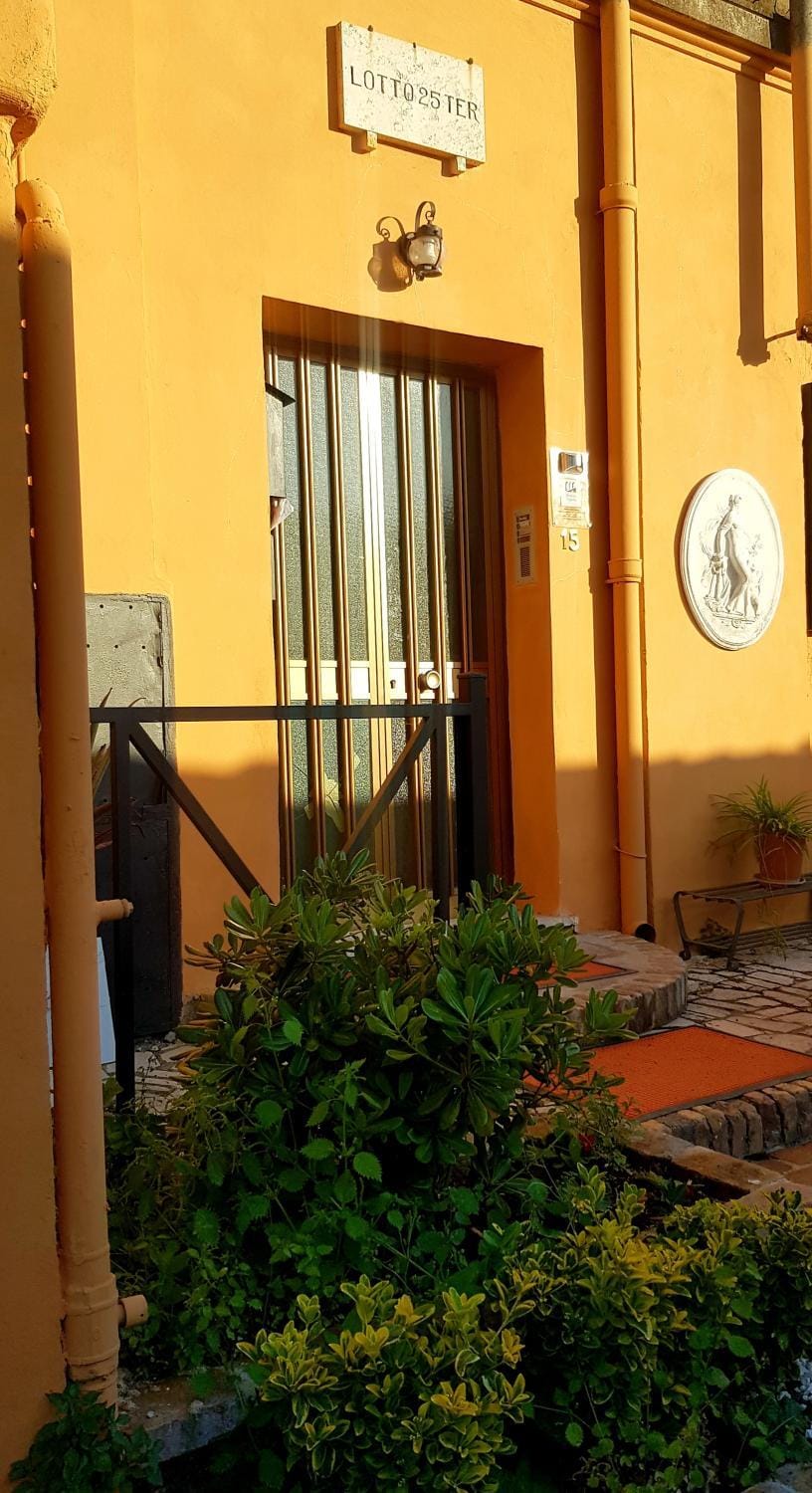 Domus Tepula II Apartment in Rome