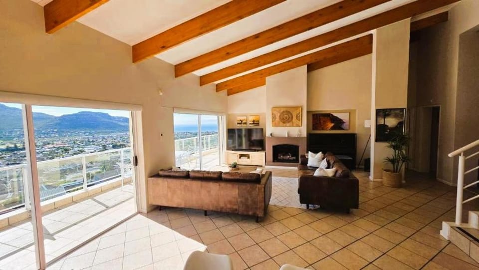 Sea Sands Villa Villa in Cape Town
