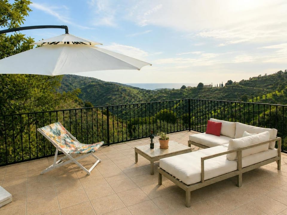 Natural landscape, Balcony/Terrace, Mountain view, Sea view