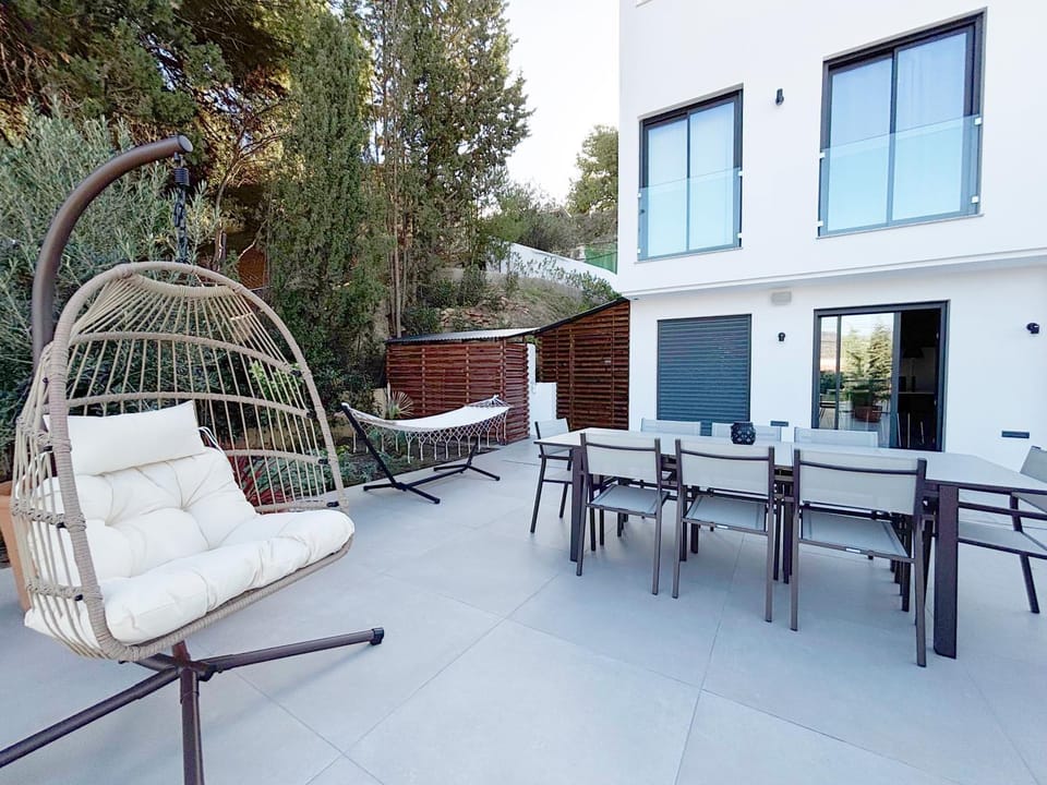 Patio, Spring, Balcony/Terrace, Balcony/Terrace, Dining area, sunbed