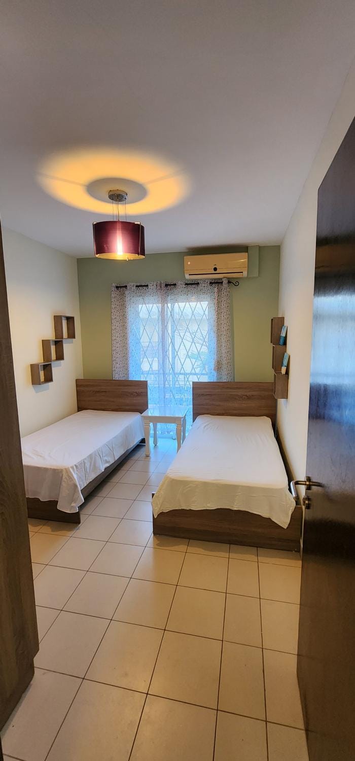 Photo of the whole room, Bedroom