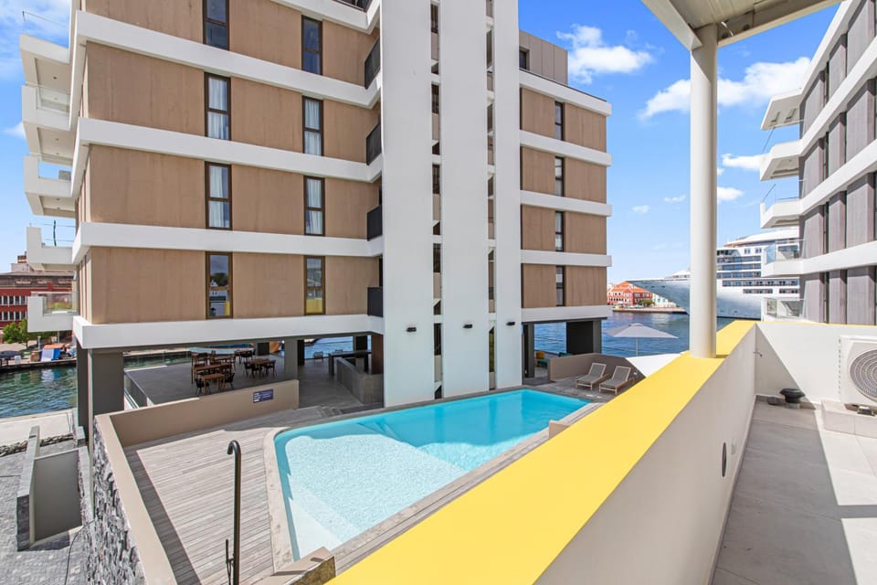 Balcony/Terrace, Pool view, Swimming pool