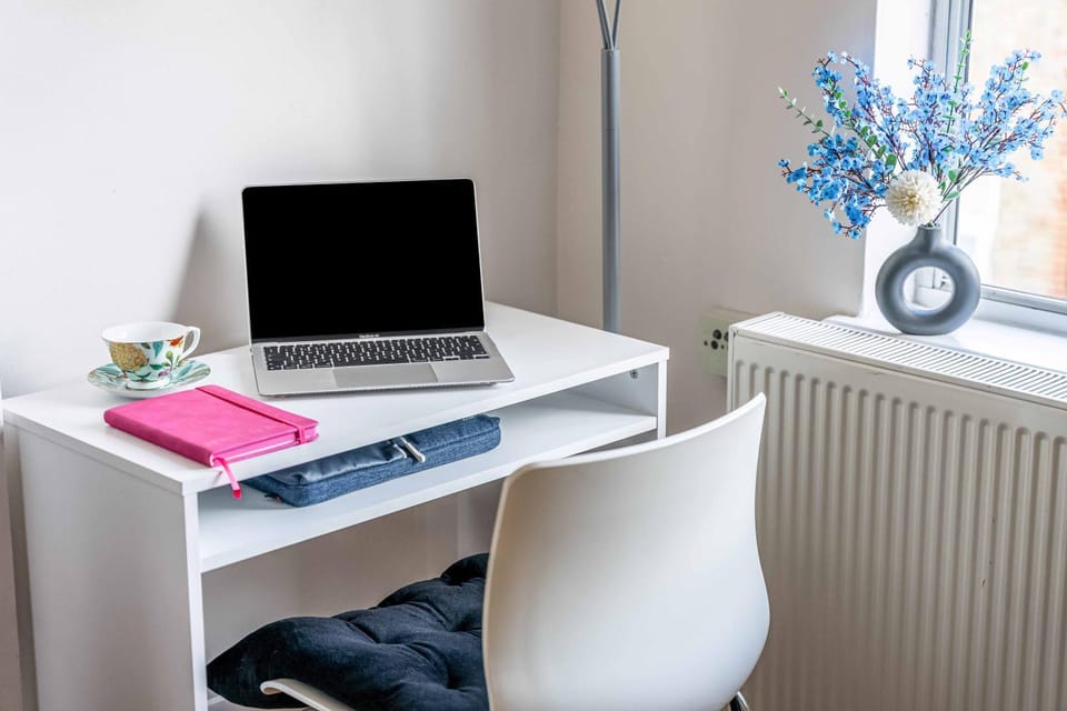 Comfy 1-Bed flat near Kensington Apartment in City of Westminster