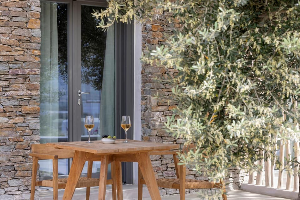 Petra Residences Apartment in Milos