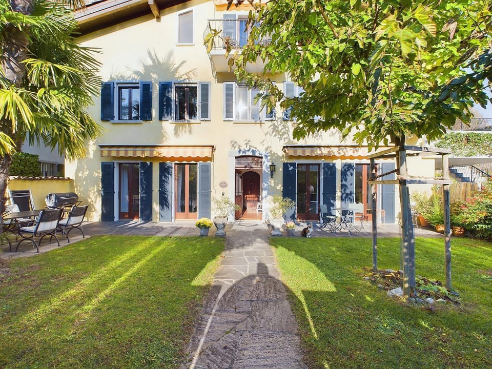 Garden, Garden, Balcony/Terrace
