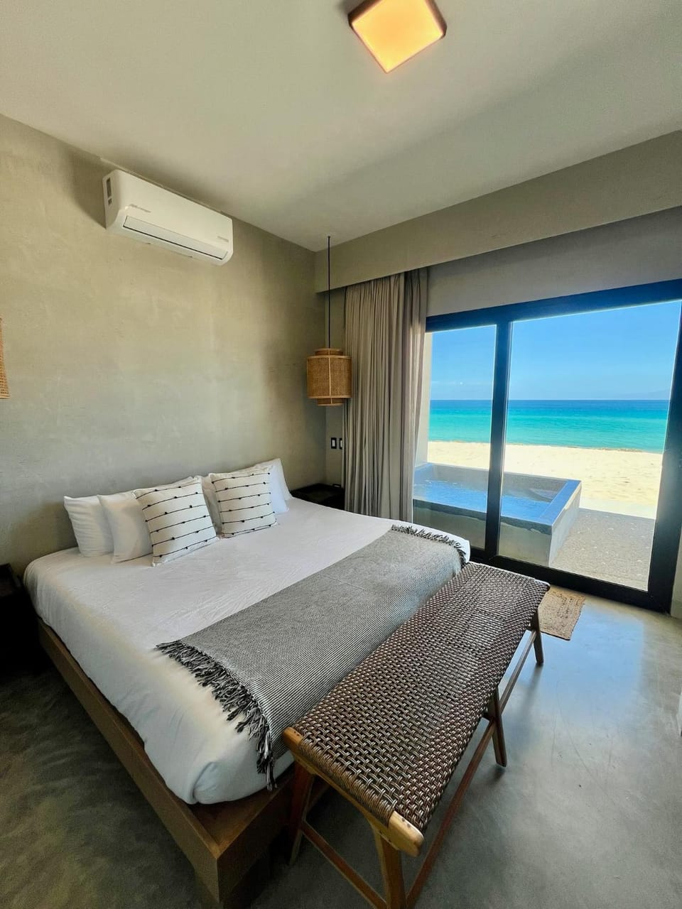 Bed, Natural landscape, Photo of the whole room, Beach, Bedroom, Sea view