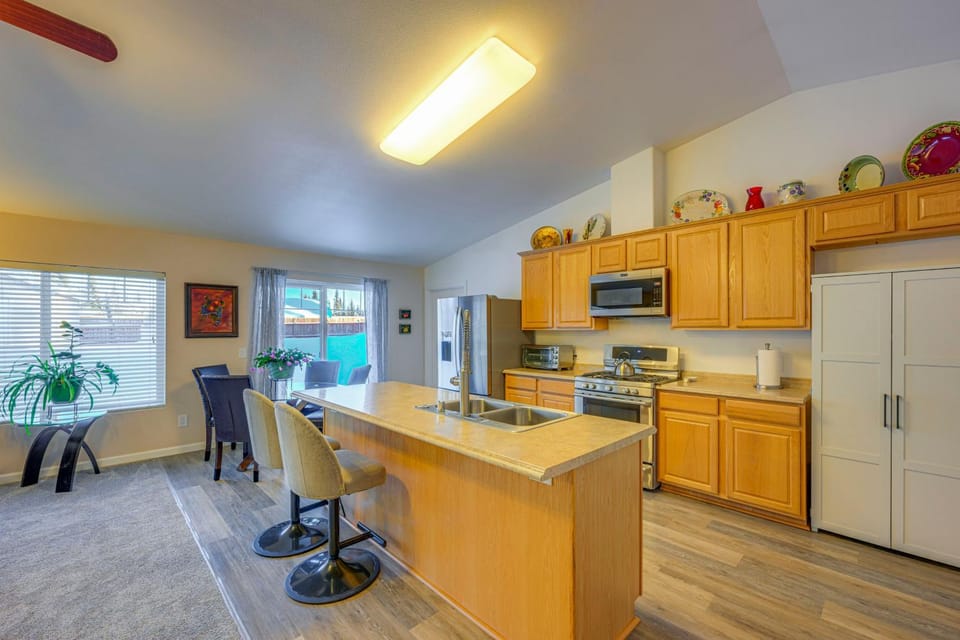 ~ 3 Mi to Ski & Hiking Trails: Soldotna Home House in Soldotna