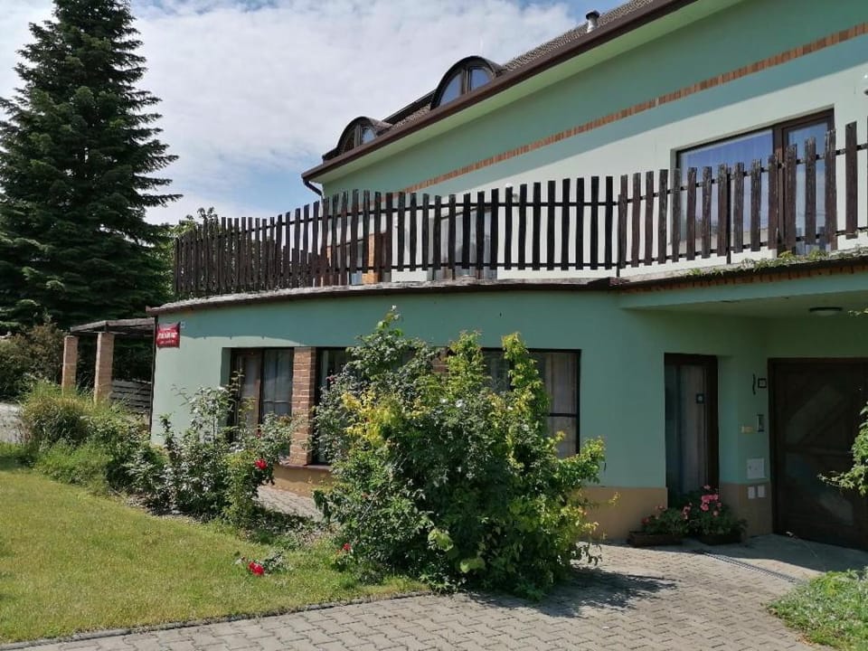 Otevřená Náruč Pension Bed and Breakfast in South Moravian Region
