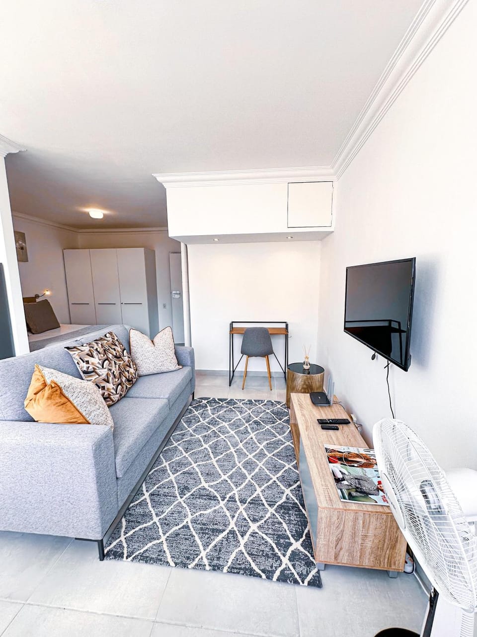 TV and multimedia, Living room, Photo of the whole room, Seating area