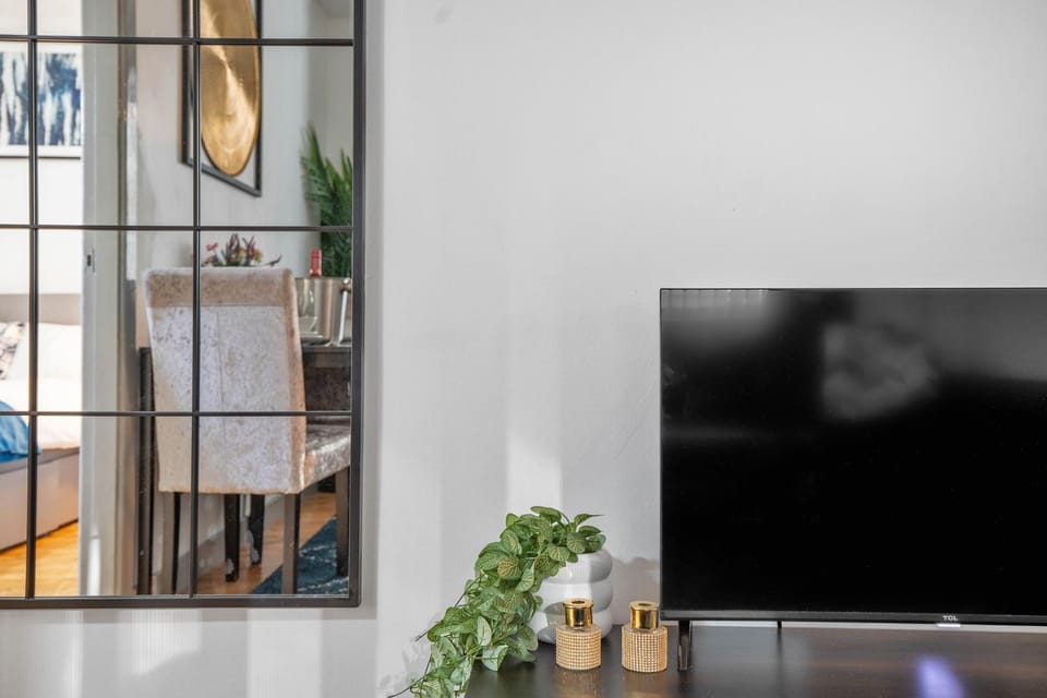 Communal lounge/ TV room, TV and multimedia, Evening entertainment