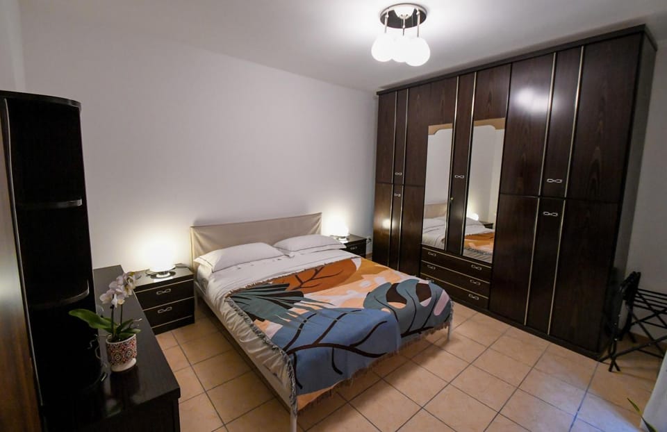 Bed, Bedroom, wardrobe