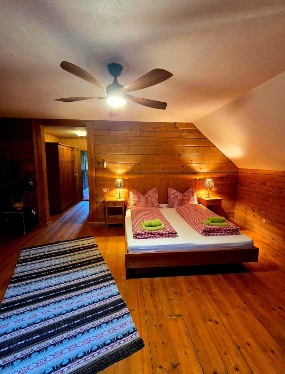 Sonnleit'n Zimmer 5 Farm Stay in Salzburgerland