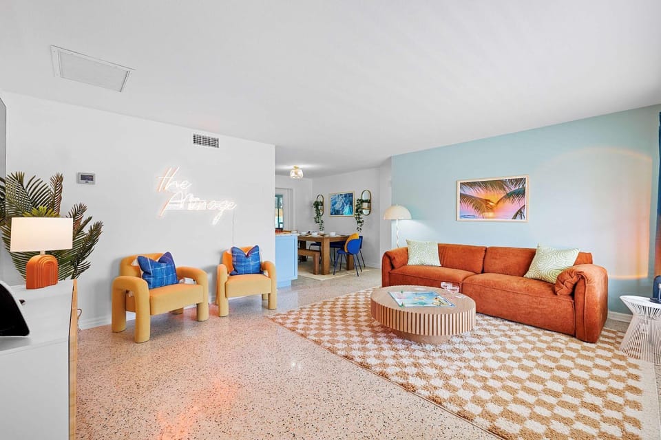 Living room, Dining area, Text overlay