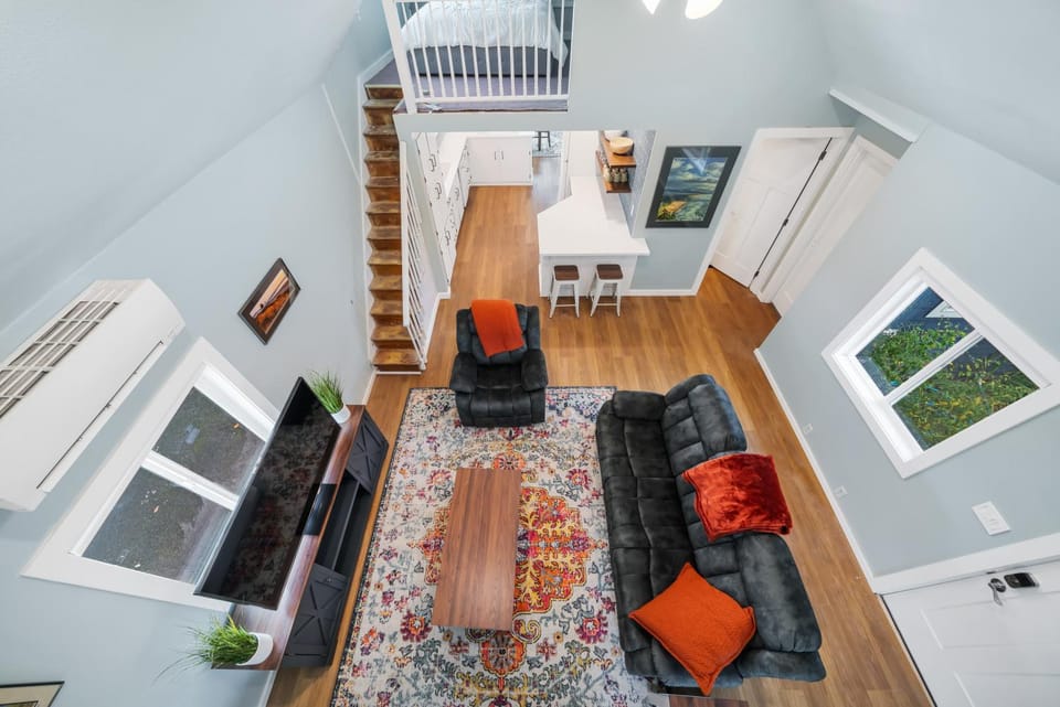 TV and multimedia, Living room, Seating area