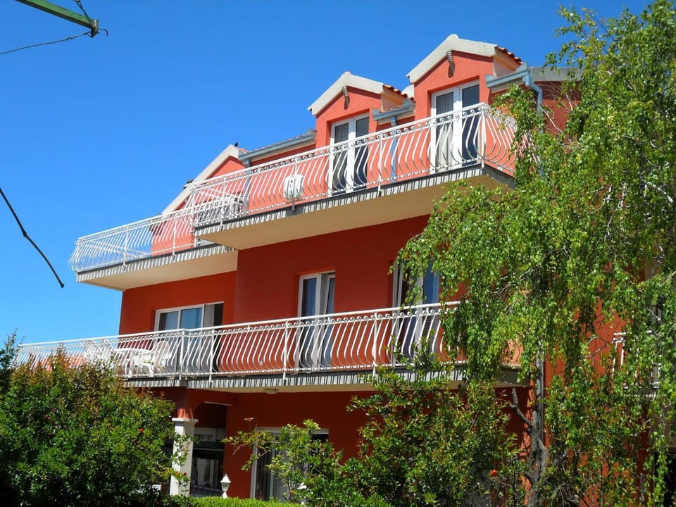 Red Sunset Apartments Apartment in Šibenik-Knin County, Croatia