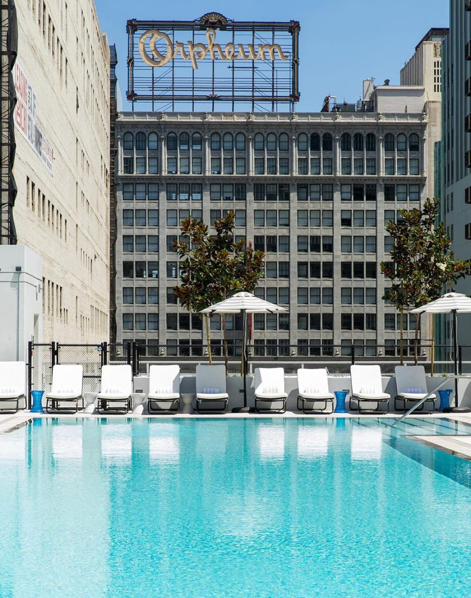Swimming pool