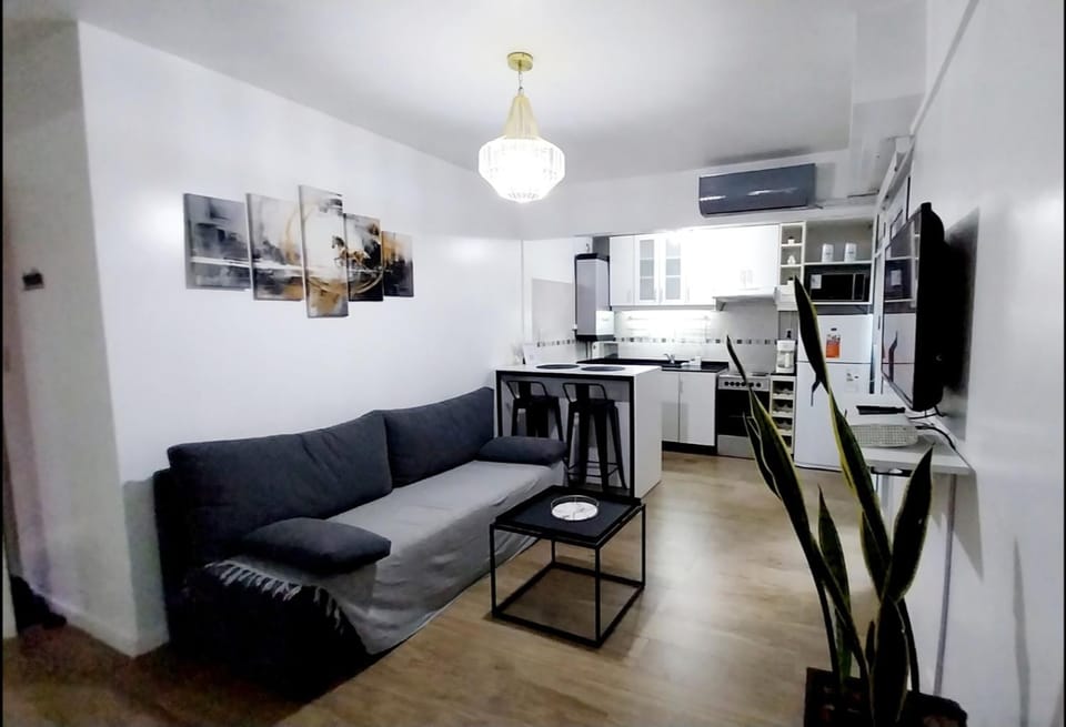 TV and multimedia, Living room, air conditioner