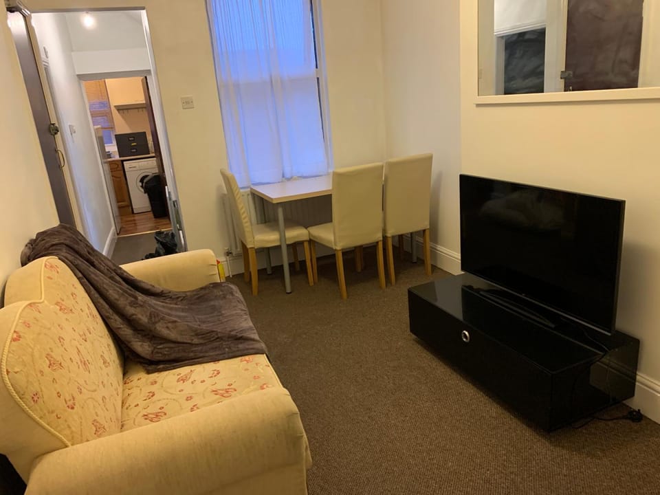 A greater graced flat near king power stadium ,tigers rugby stadium &LRI hospital Apartment in Leicester