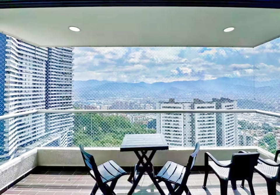 3BR Panoramic Near Country Club El Poblado Apartment in Medellin