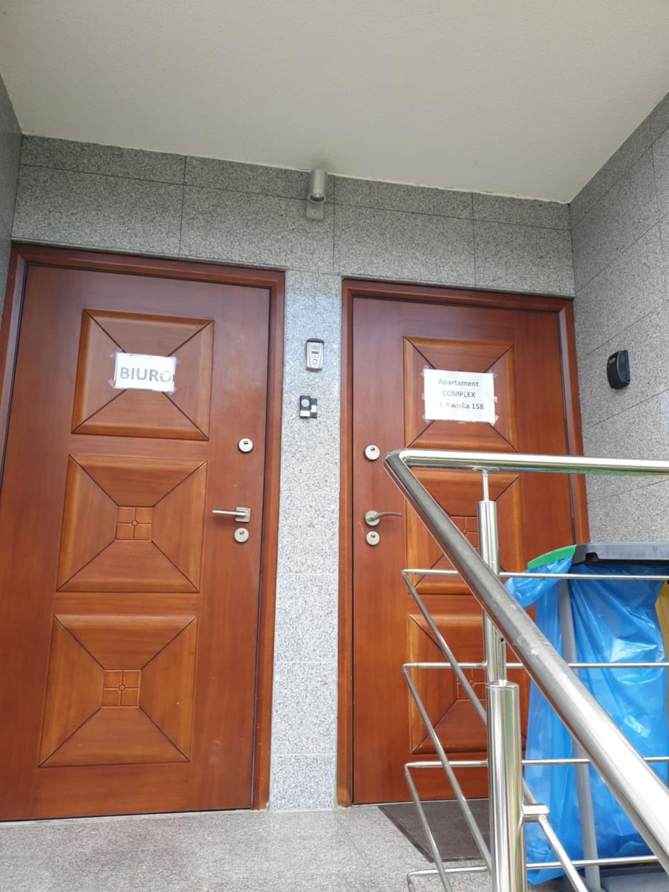 Facade/entrance