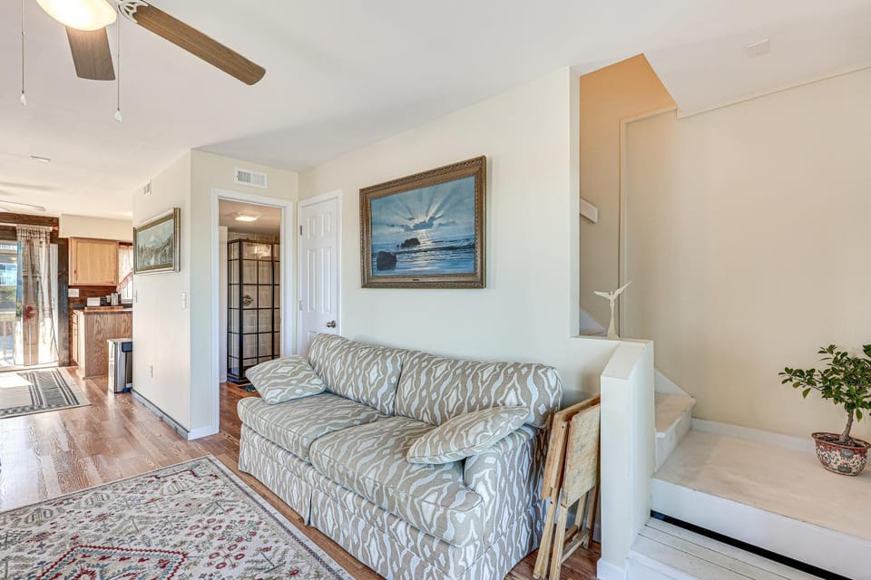Walk to Beach: Duplex in North Topsail Beach! House in North Topsail Beach