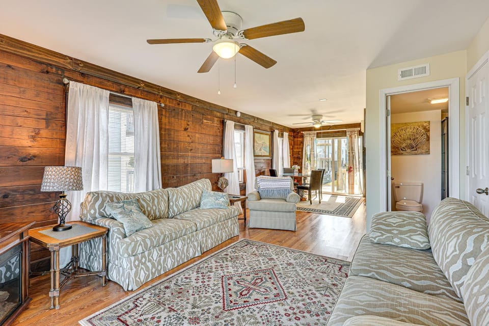 Walk to Beach: Duplex in North Topsail Beach! House in North Topsail Beach