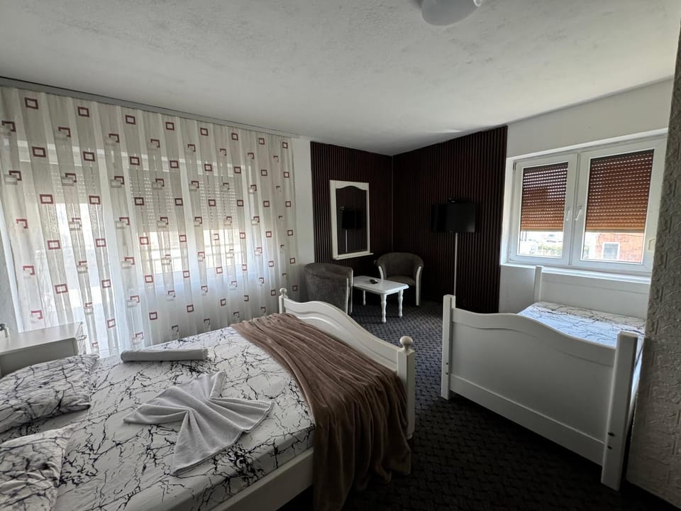 Motel Albatros Hotel in Serbia