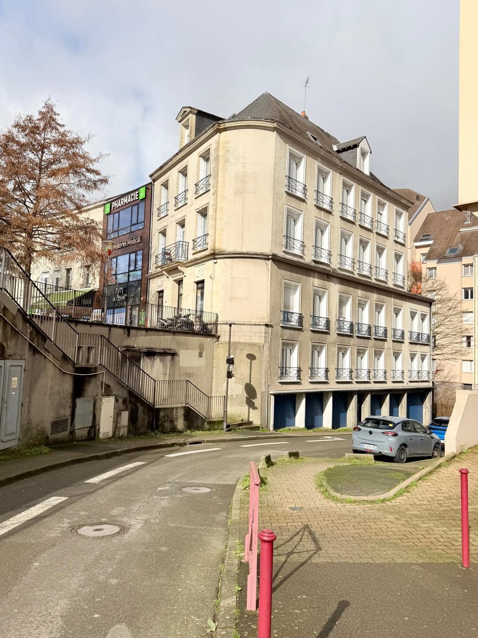 Property building, Street view