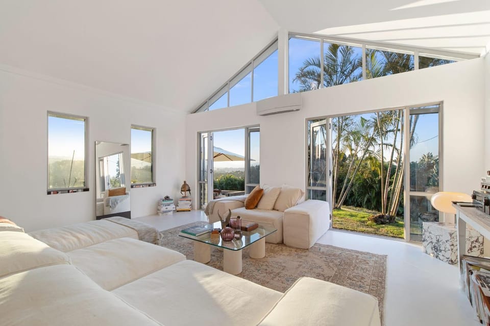 Byron Views House in Coorabell