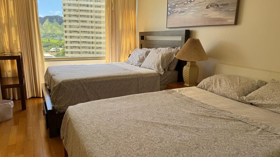 Bed, Living room