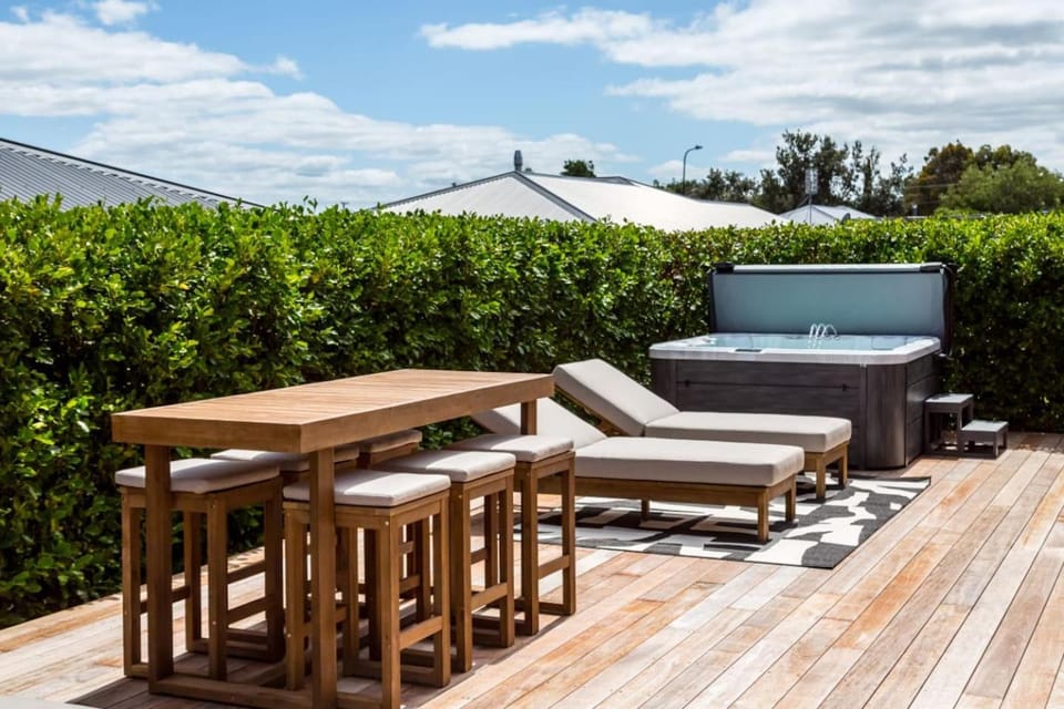Sotally Tober Retreat House in Martinborough