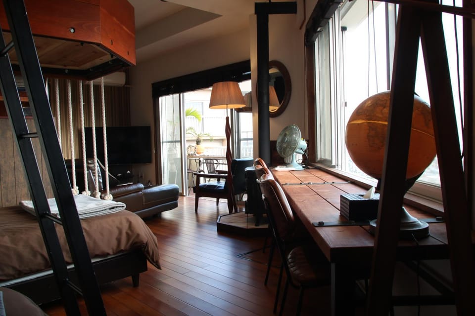 風ばーばーHouse Valhalla Bed and Breakfast in Okinawa Prefecture