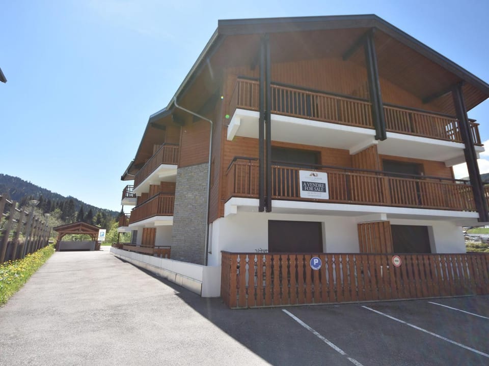 Appartement rénové 4-5 pers aux Gets proche pistes avec parking et WIFI - FR-1-685-85 Apartment in Les Gets