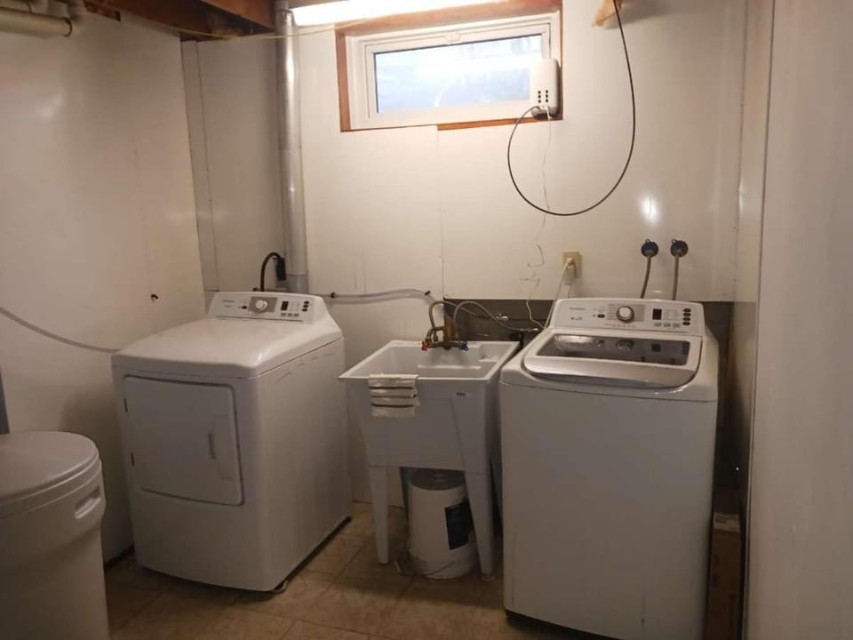 Airport Rental-24 Hour Checkin-Flexible Checkout Vacation rental in Kitchener