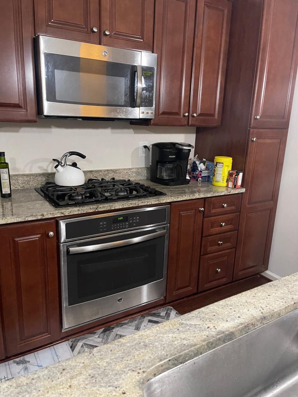 Coffee/tea facilities, Kitchen or kitchenette