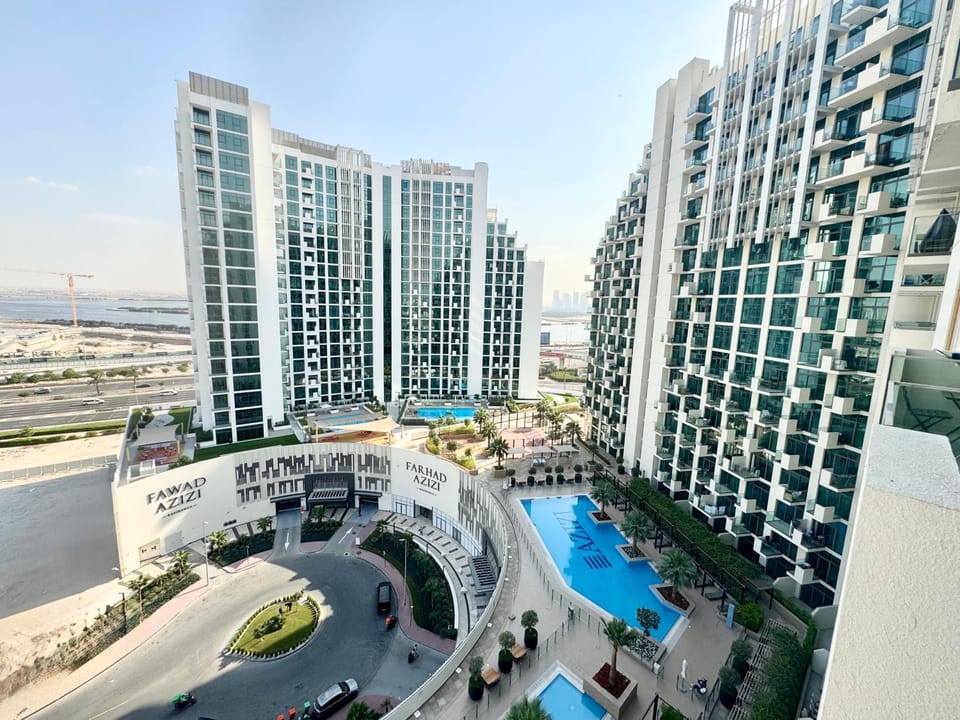 Property building, Bird's eye view, Swimming pool, Location