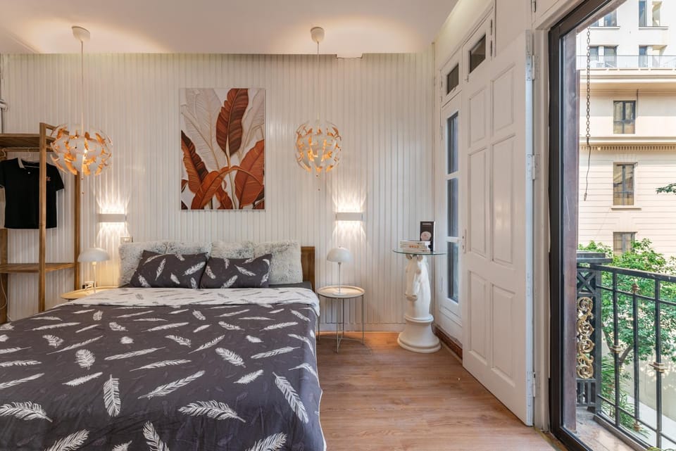 Bed, Photo of the whole room, Bedroom