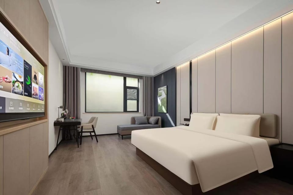 Atour X Hotel Ningbo Zhenhaizhuang Avenue Hotel in Zhejiang