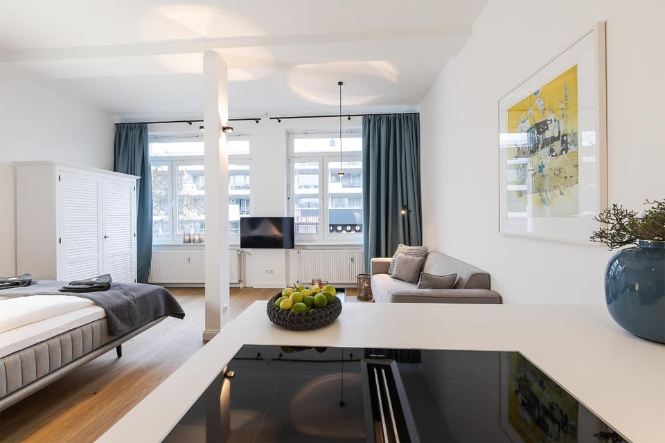 Kitchen or kitchenette, Living room