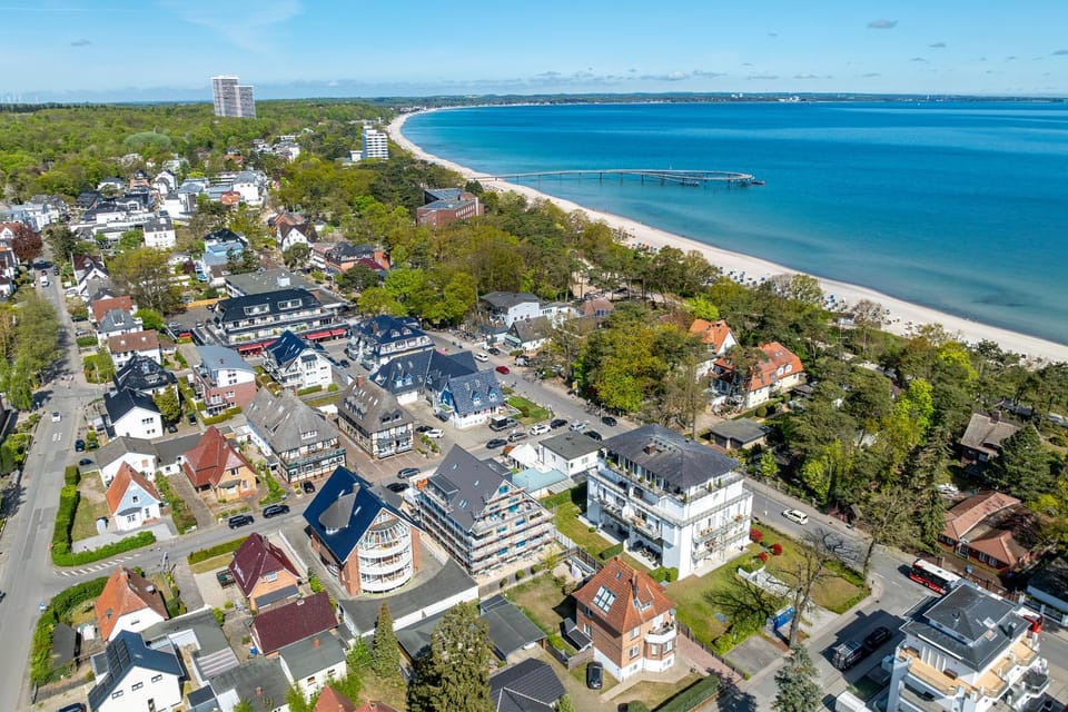 Beach, Location