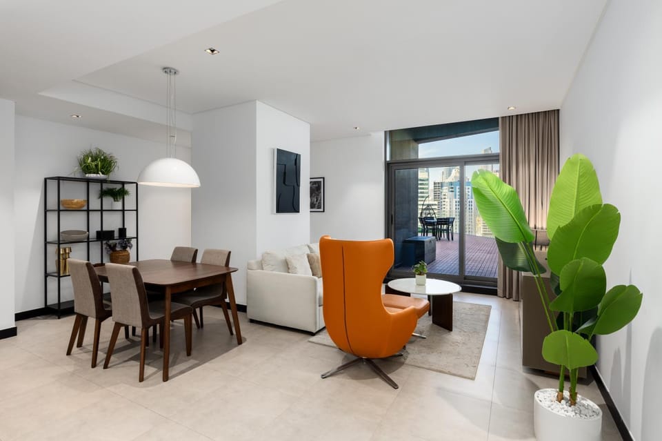 Waves - Spacious 2BR Apartment with Burj Views & Terrace Apartment in Dubai