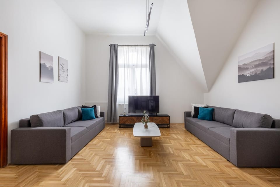 Living room, pet friendly
