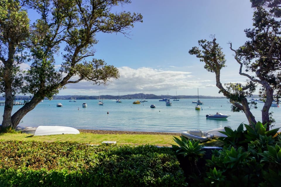 LAST ON THE STRAND, RUSSELL - The NEST House in Northland