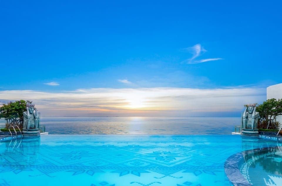 Sea view, Swimming pool