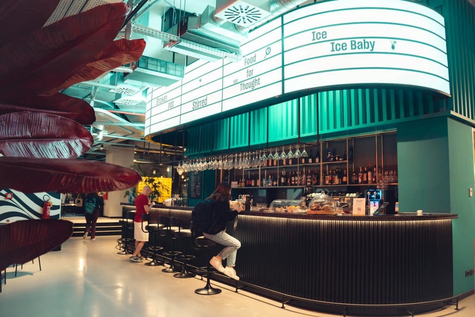 Lounge or bar