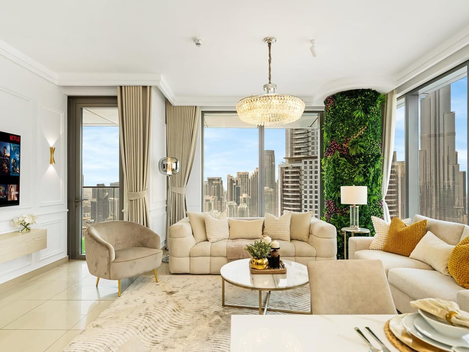 TV and multimedia, Living room, Seating area, City view