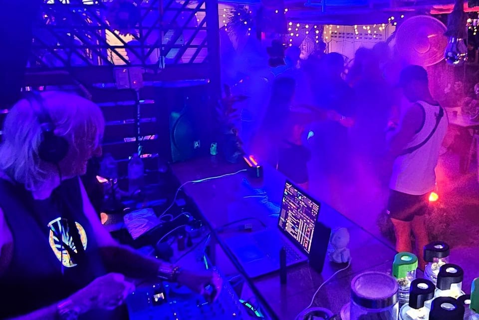 Nightclub / DJ
